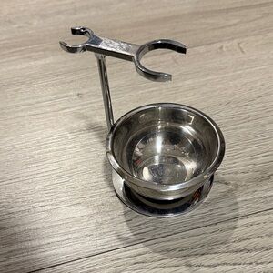 Amazon Silver Shaving Bowl and Stand